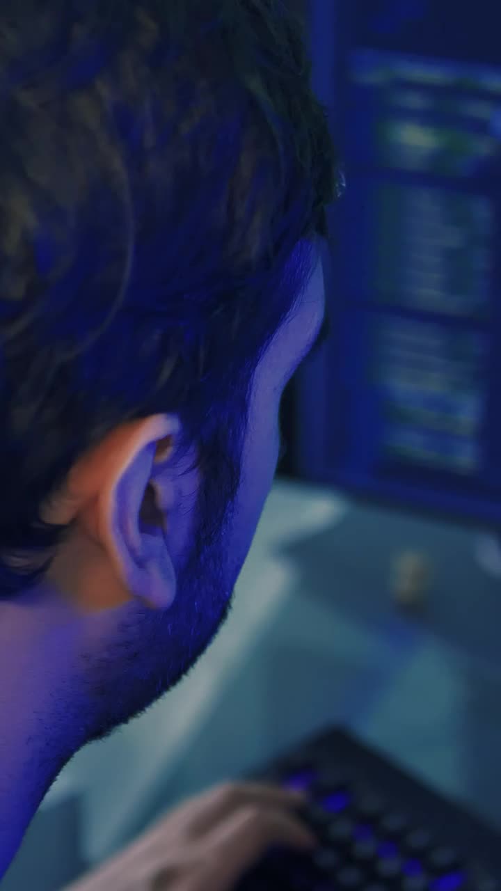 Stock Video Focused Programmer During Work Live Wallpaper For PC - Free Download