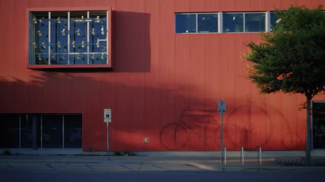 Free Video Stock touring the facade of a large bike shop Live Wallpaper - Free Download