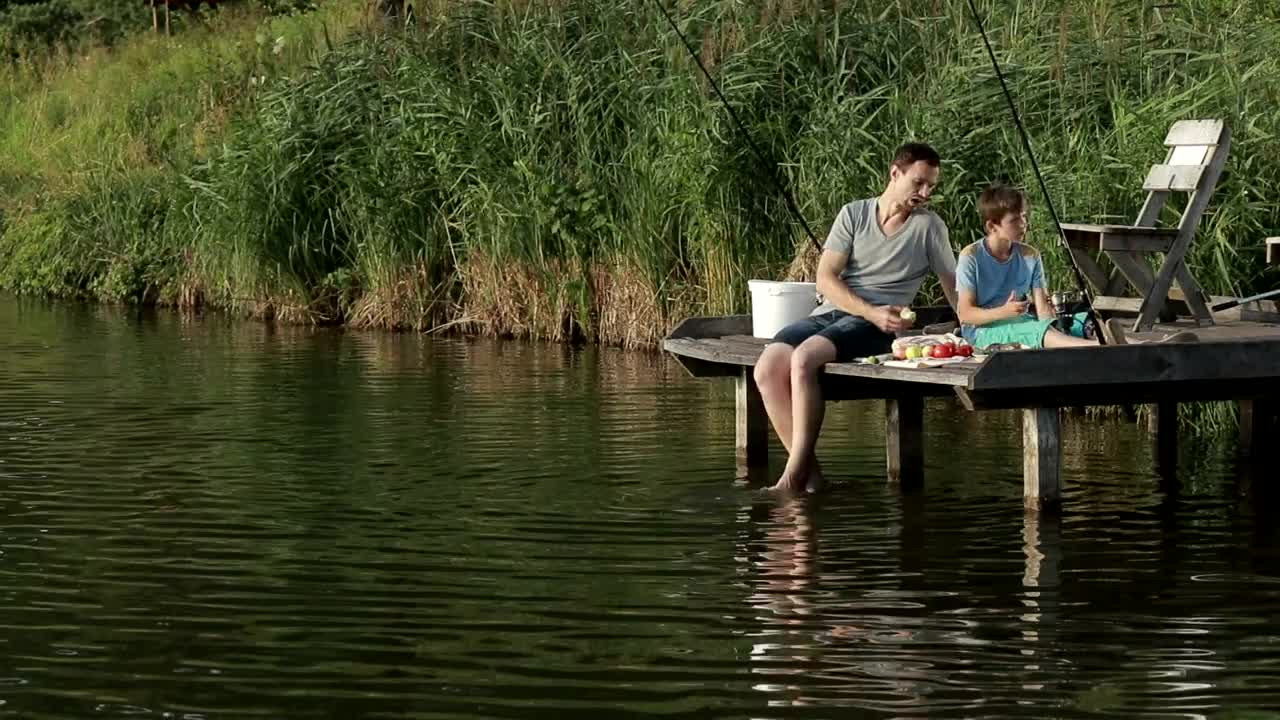 Free Video Stock Spending The Day Fishing Live Wallpaper - Free Download