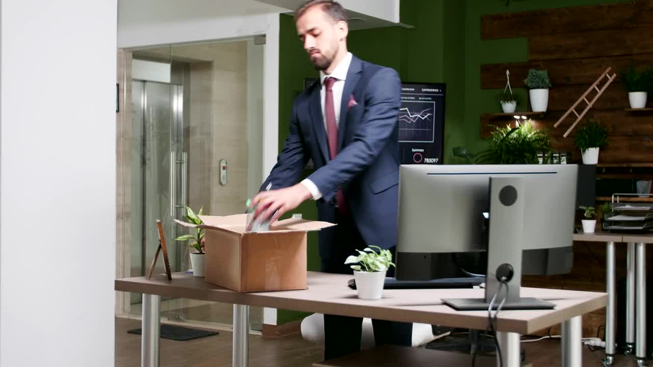 Stock Video Failed Man Cleans Out Desk After Losing Job Live Wallpaper For PC - Free Download