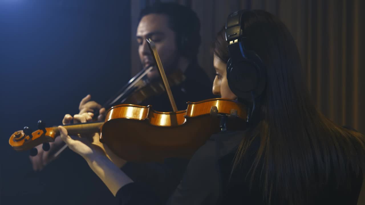 Free Stock Video Two Talented Violinists Playing In A Studio Live Wallpaper - Free Download