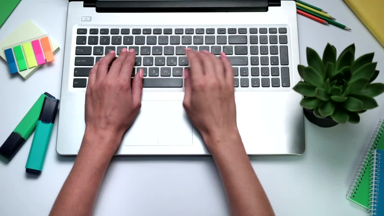 Free Stock Video Woman Typing On An English Keyboard Live Wallpaper - Free Download