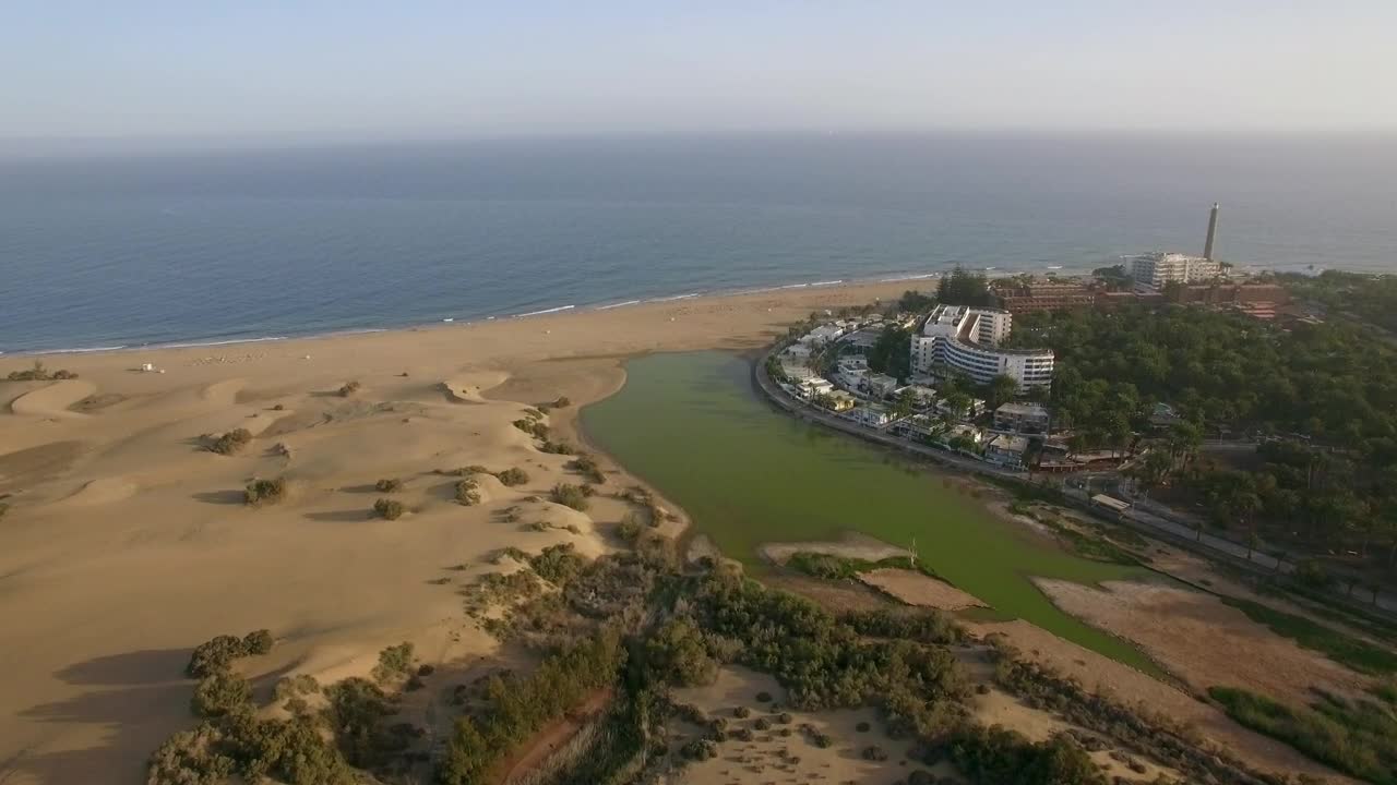 Stock Video Large Hotel On The Coast Of Gran Canaria Animated Wallpaper - Free Download