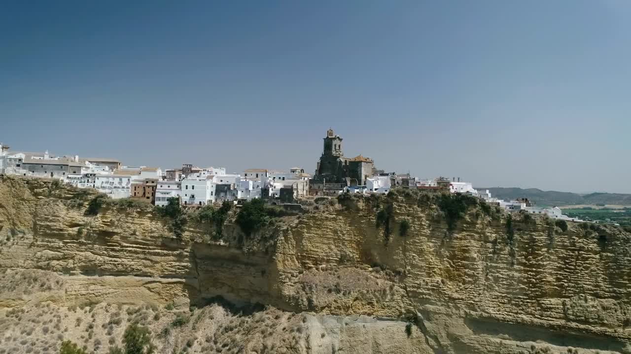 Stock Video Medieval Castle On The Edge Of The Clif Animated Wallpaper - Free Download