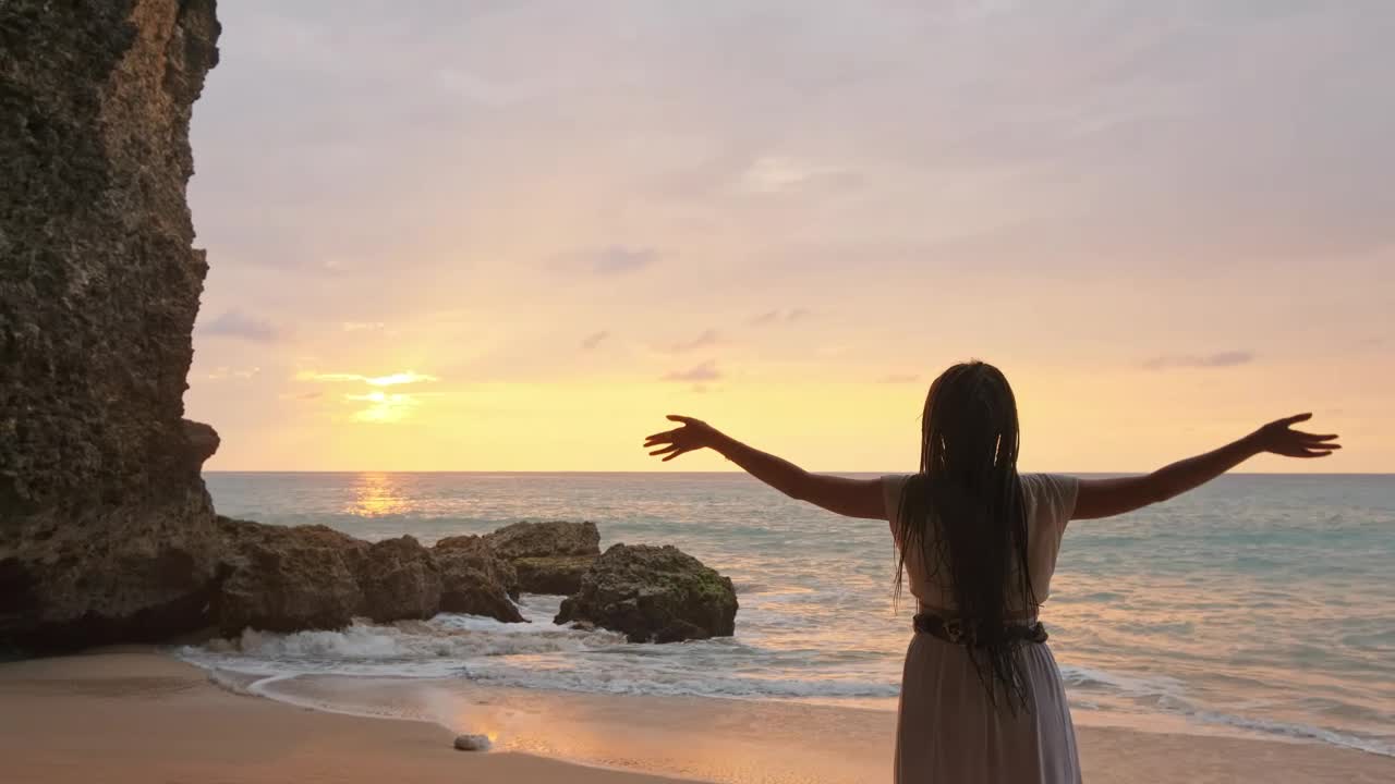 Free Stock Video Woman In White Dress Raises Her Hands On The Beach Live Wallpaper - Free Download