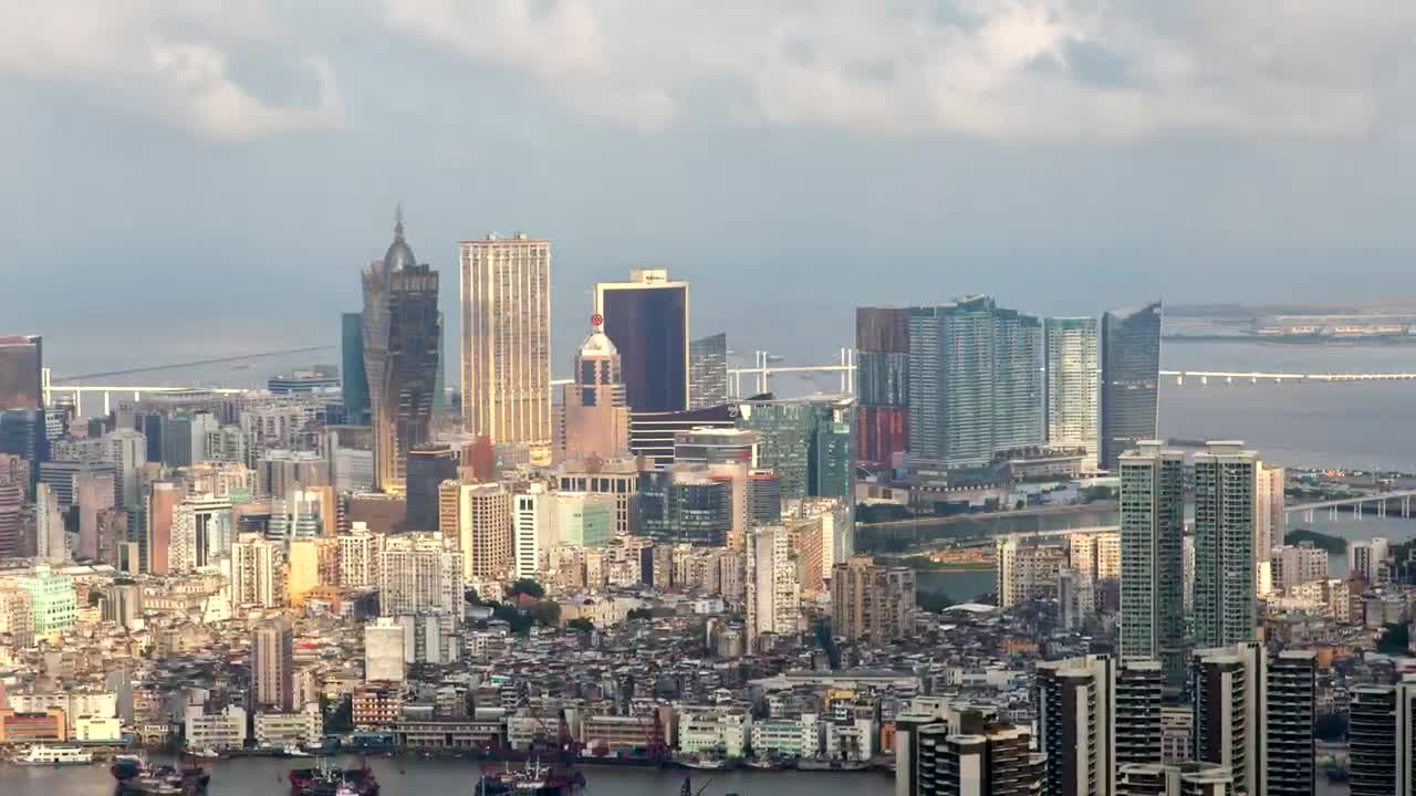 Free Stock Video Shadow Of The Clouds Covering A City Live Wallpaper - Free Download