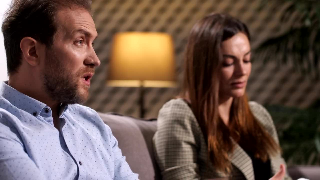 Stock Video Couple Speaking To A Therapist Live Wallpaper For PC - Free Download