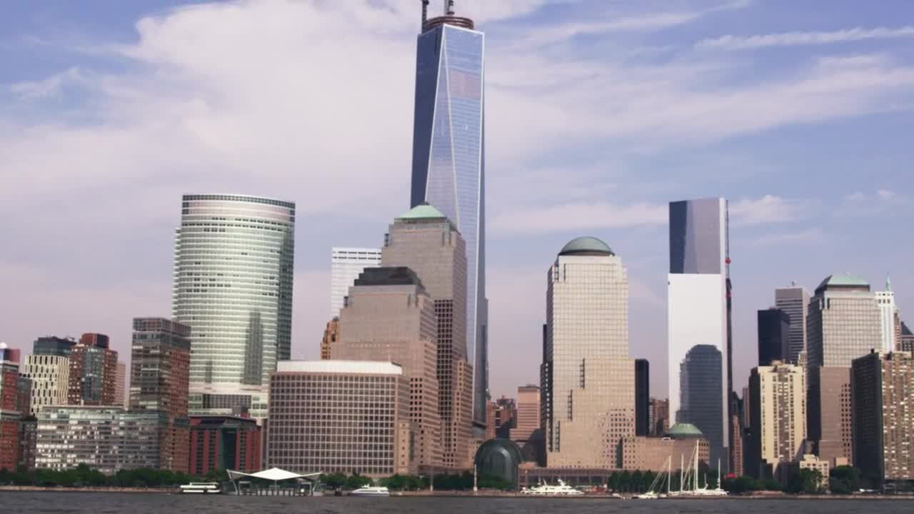 Stock Video Manhattan Buildings From The Wate Animated Wallpaper - Free Download