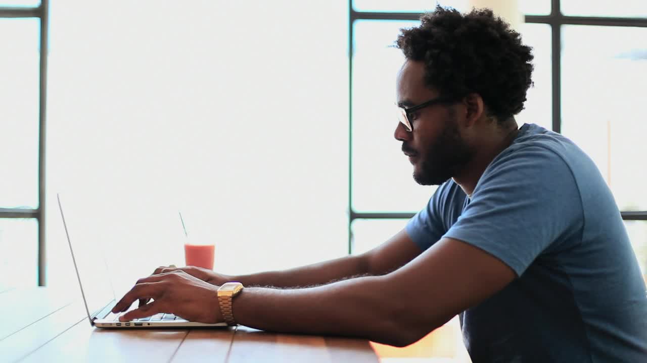 Stock Video Freelancer Typing On Their Laptop Live Wallpaper For PC - Free Download