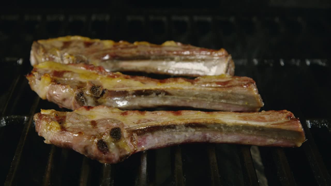 Stock Video Lamb Chops Fired On A Grill Animated Wallpaper - Free Download
