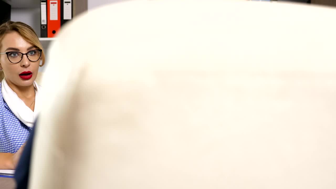 Stock Video Being Interviewed By Hr Live Wallpaper For PC - Free Download