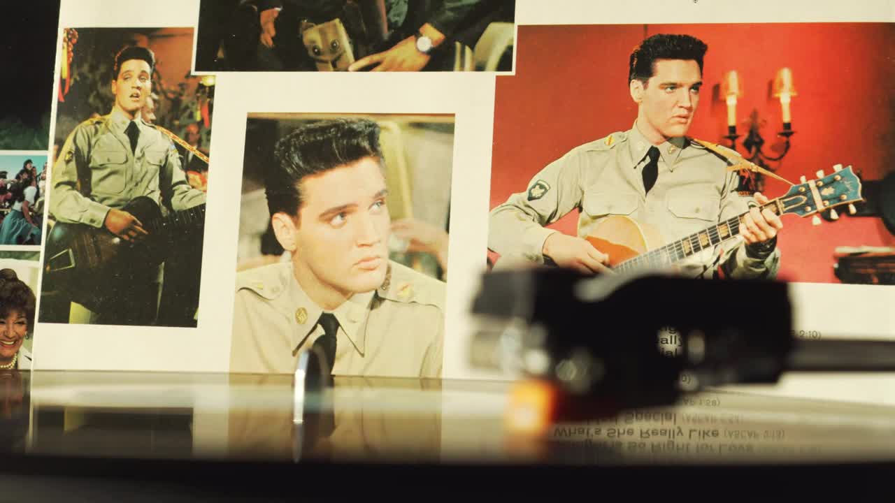 Stock Video Elvis Presley Old Record On A Turntable Live Wallpaper For PC - Free Download
