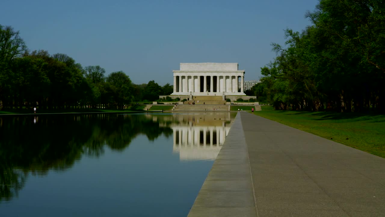 Stock Video Looking Towards The Lincoln Memorial Animated Wallpaper - Free Download