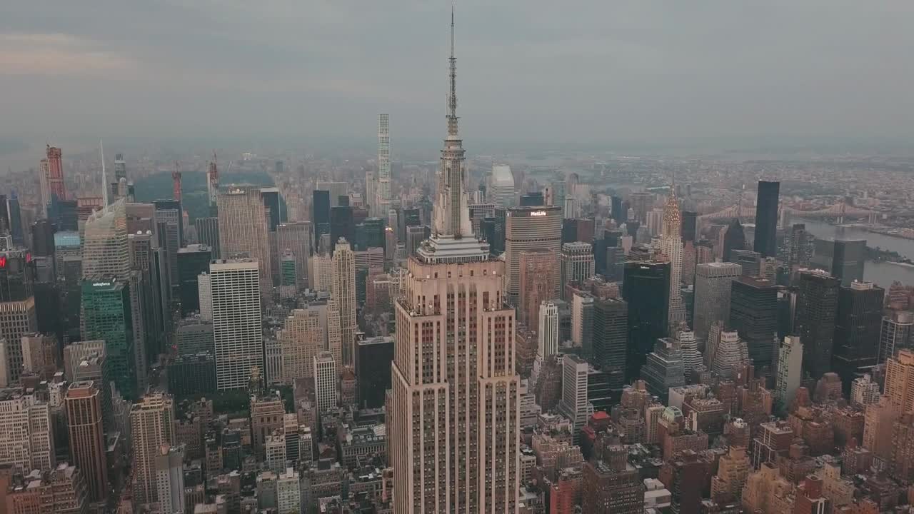 Stock Video Panoramic View Of The Empire State Building Live Wallpaper - Free Download
