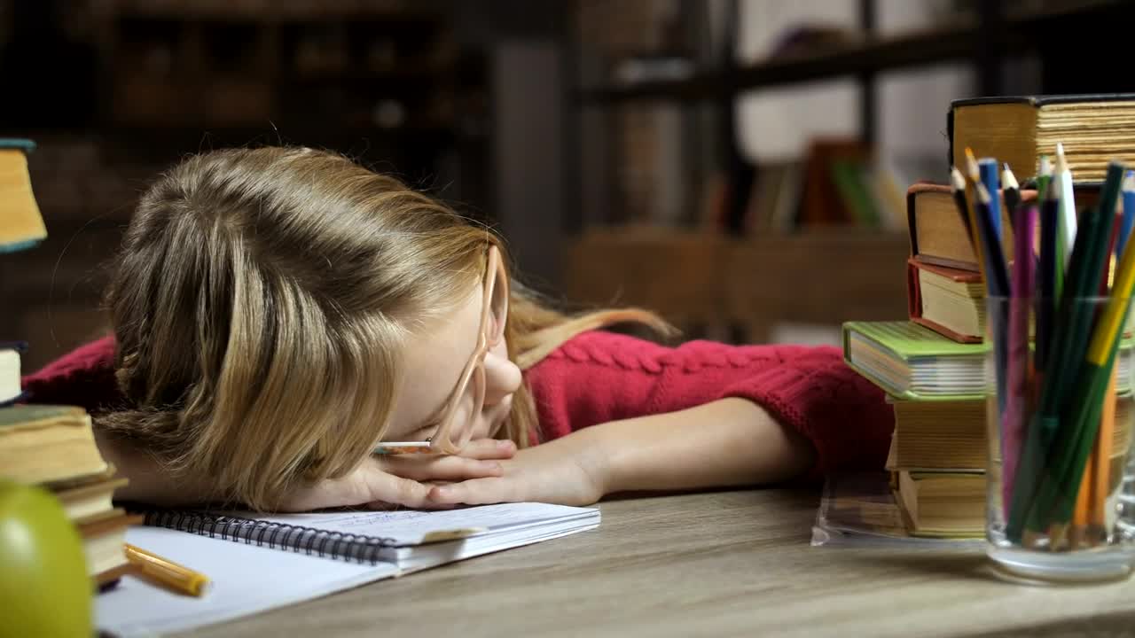 Free Video Stock Sleeping Instead Of Doing Homework Live Wallpaper - Free Download