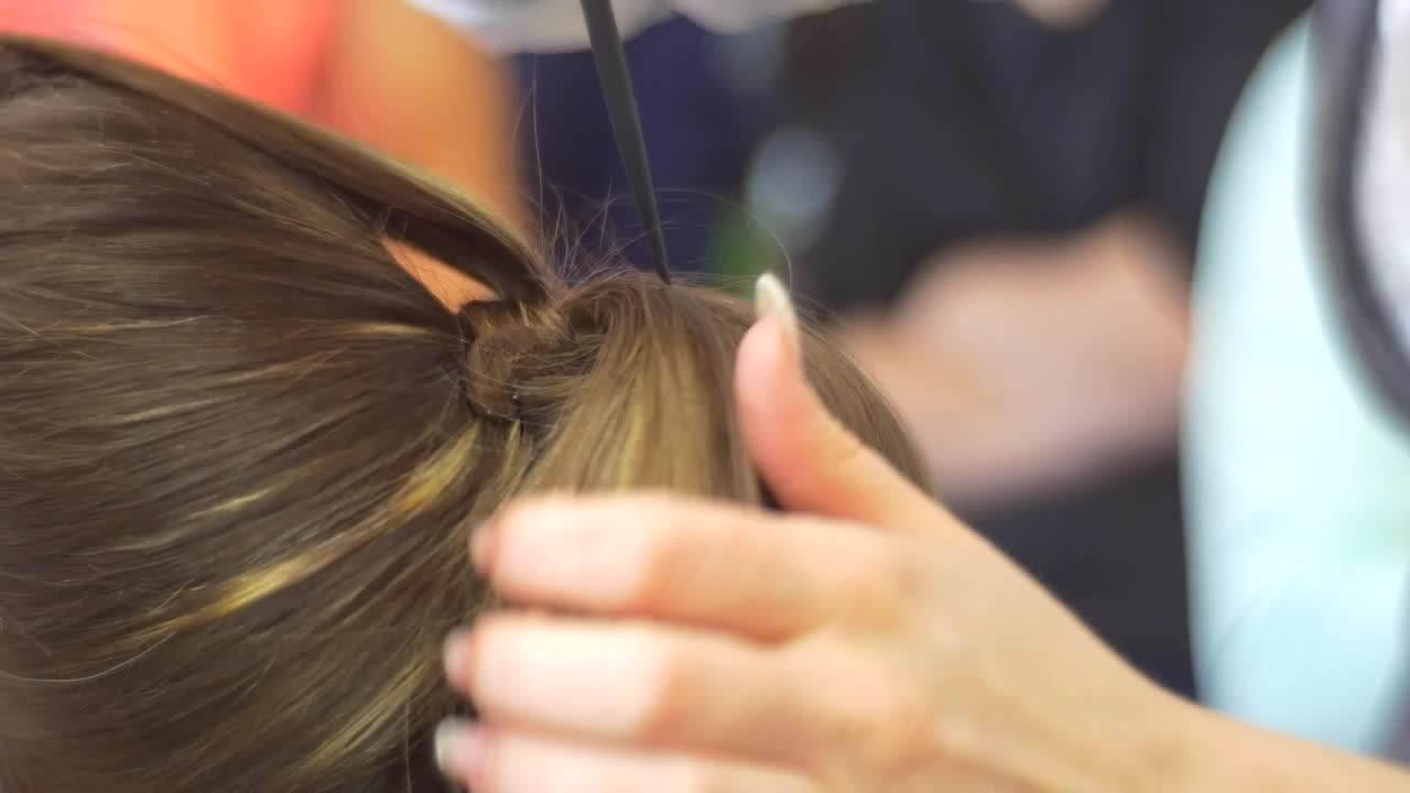 Stock Video Hairstylist Hands Working On Womans Hair Live Wallpaper For PC - Free Download