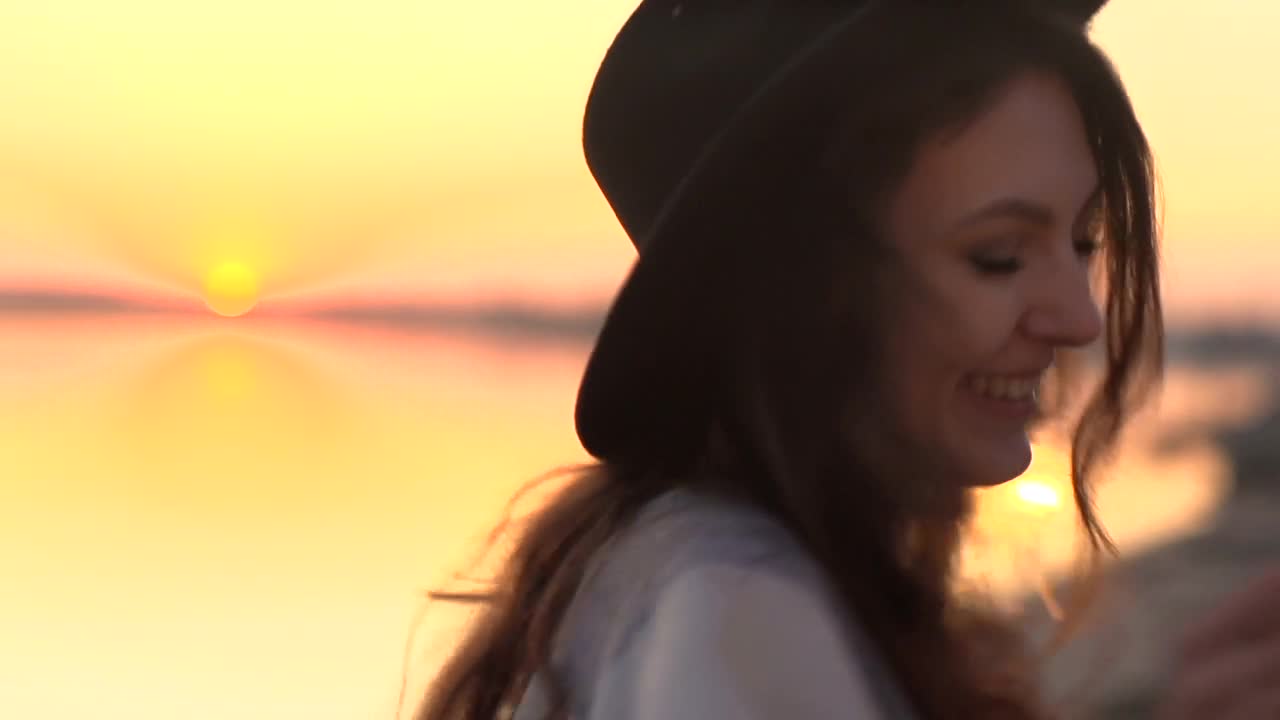 Stock Video Happy Woman With Sparklers At Sunset Animated Wallpaper - Free Download