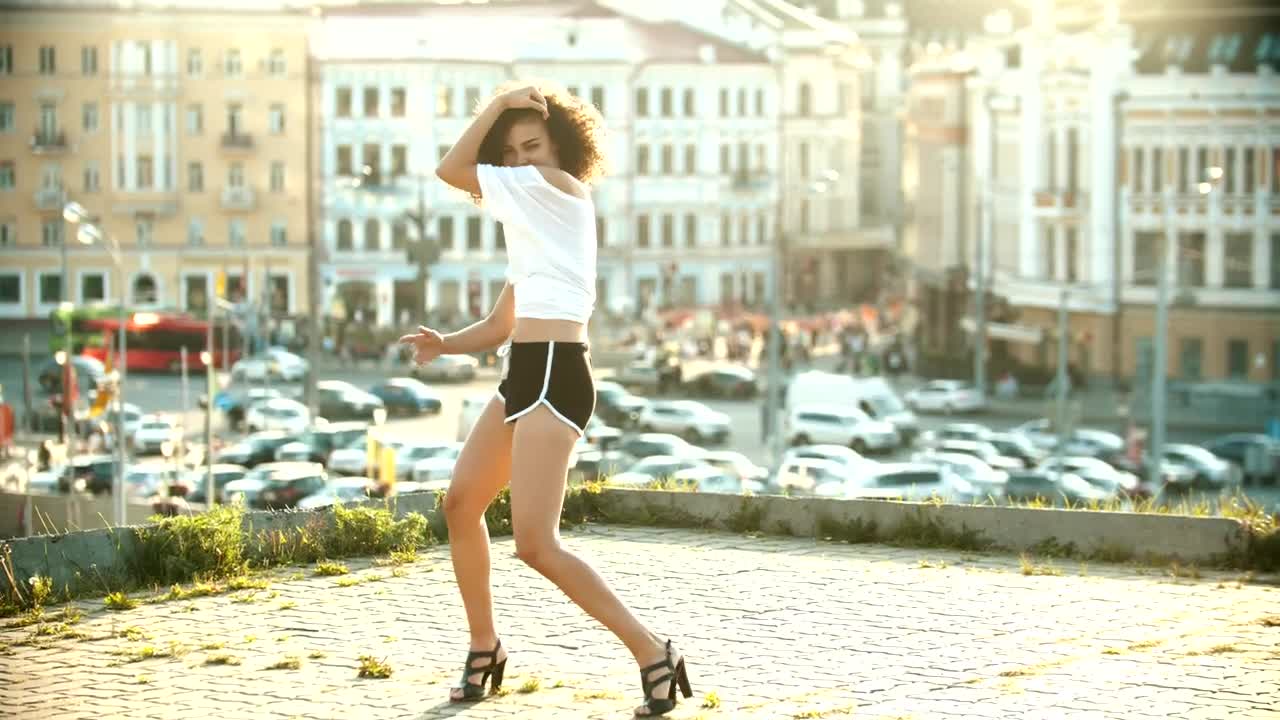 Free Stock Video Woman Dancing On The Roof Of A Building Live Wallpaper - Free Download