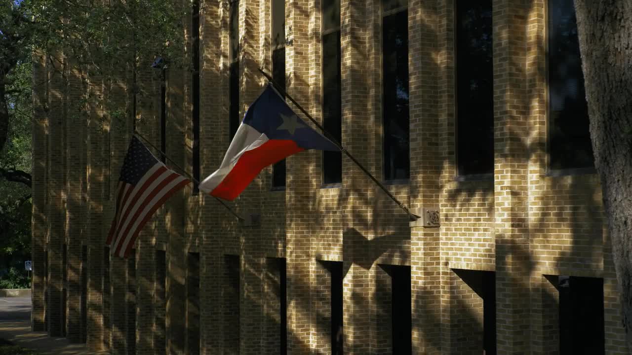 Free Stock Video Wall Of A Buildings With American And Texas Flags Live Wallpaper - Free Download