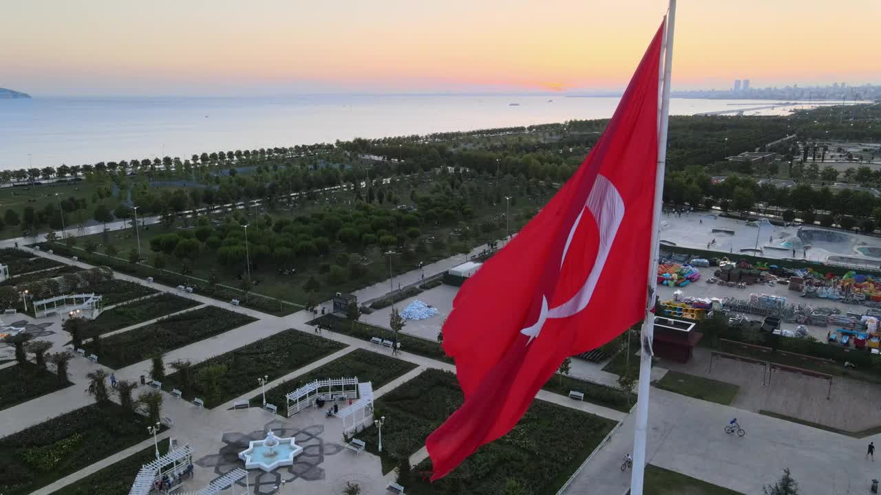 Free Stock Video Turkey Flag Waving On Top Of A City Aerial Shot Live Wallpaper - Free Download