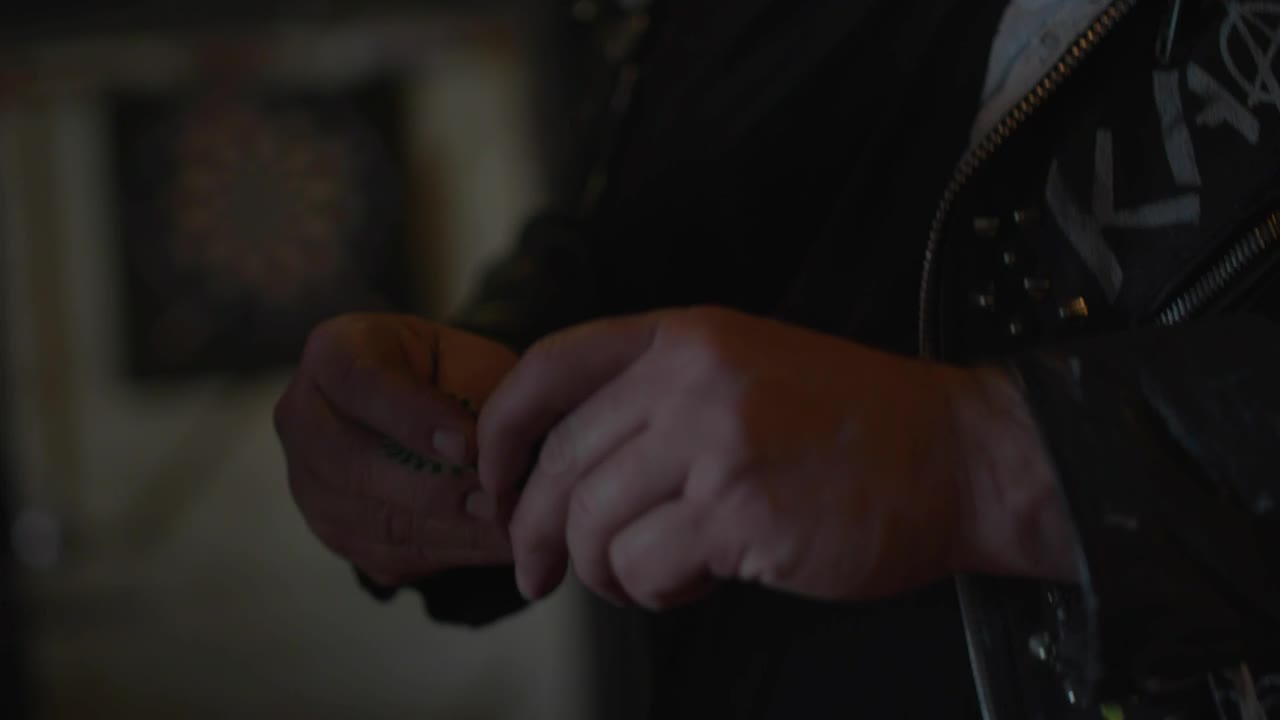 Video Stock Person Takes A Dart From A Table Live Wallpaper Free - Free Download