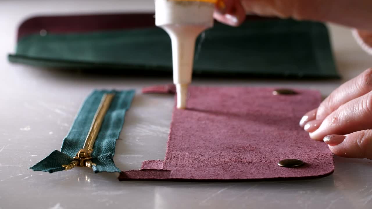 Stock Video Making A Leather Wallet Animated Wallpaper - Free Download