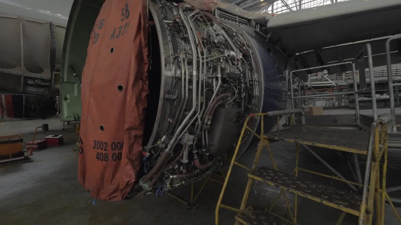 Stock Video Jet Engine Open And Under Repair Animated Wallpaper - Free Download