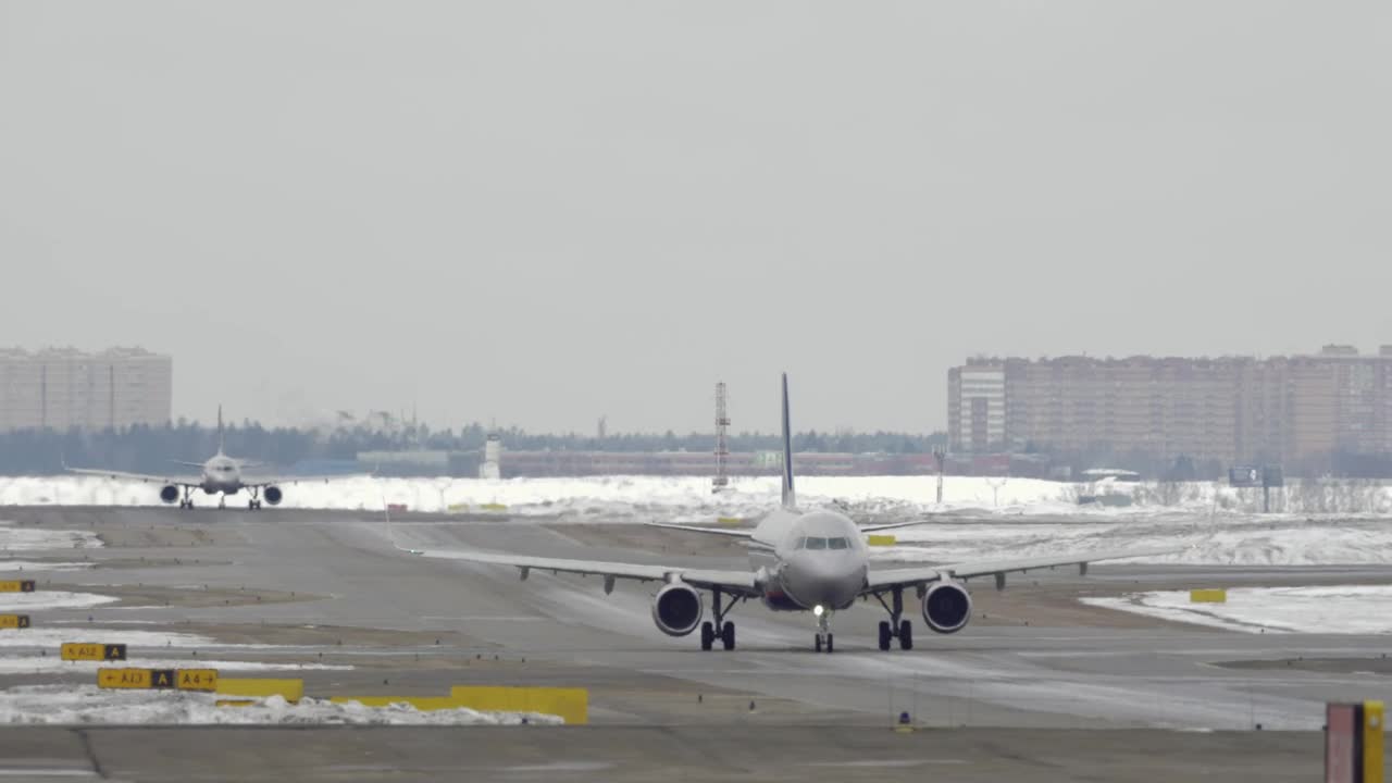 Free Video Stock Snow Cleared From A Runway Live Wallpaper - Free Download