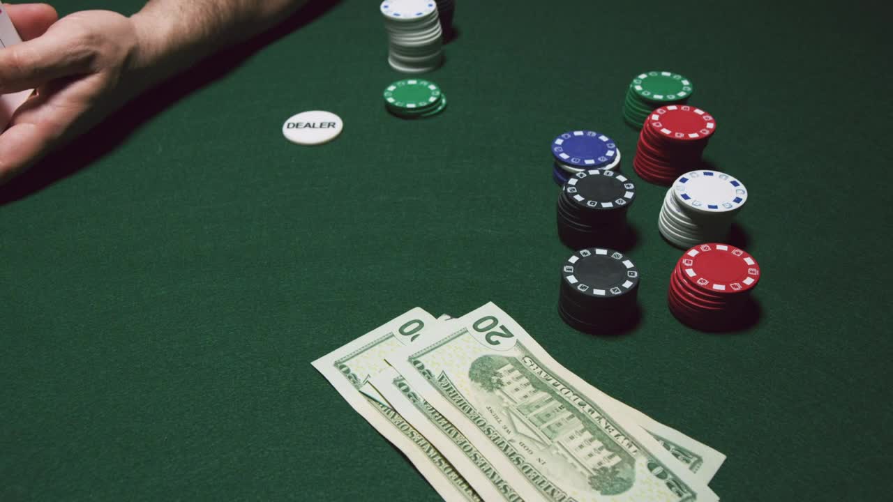 Free Stock Video Shuffling Cards At The Poker Table Live Wallpaper - Free Download