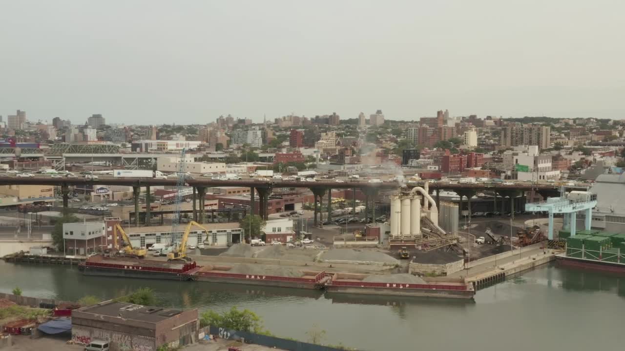 Stock Video Flying Through The Cargo Warehouses Of New York Live Wallpaper For PC - Free Download