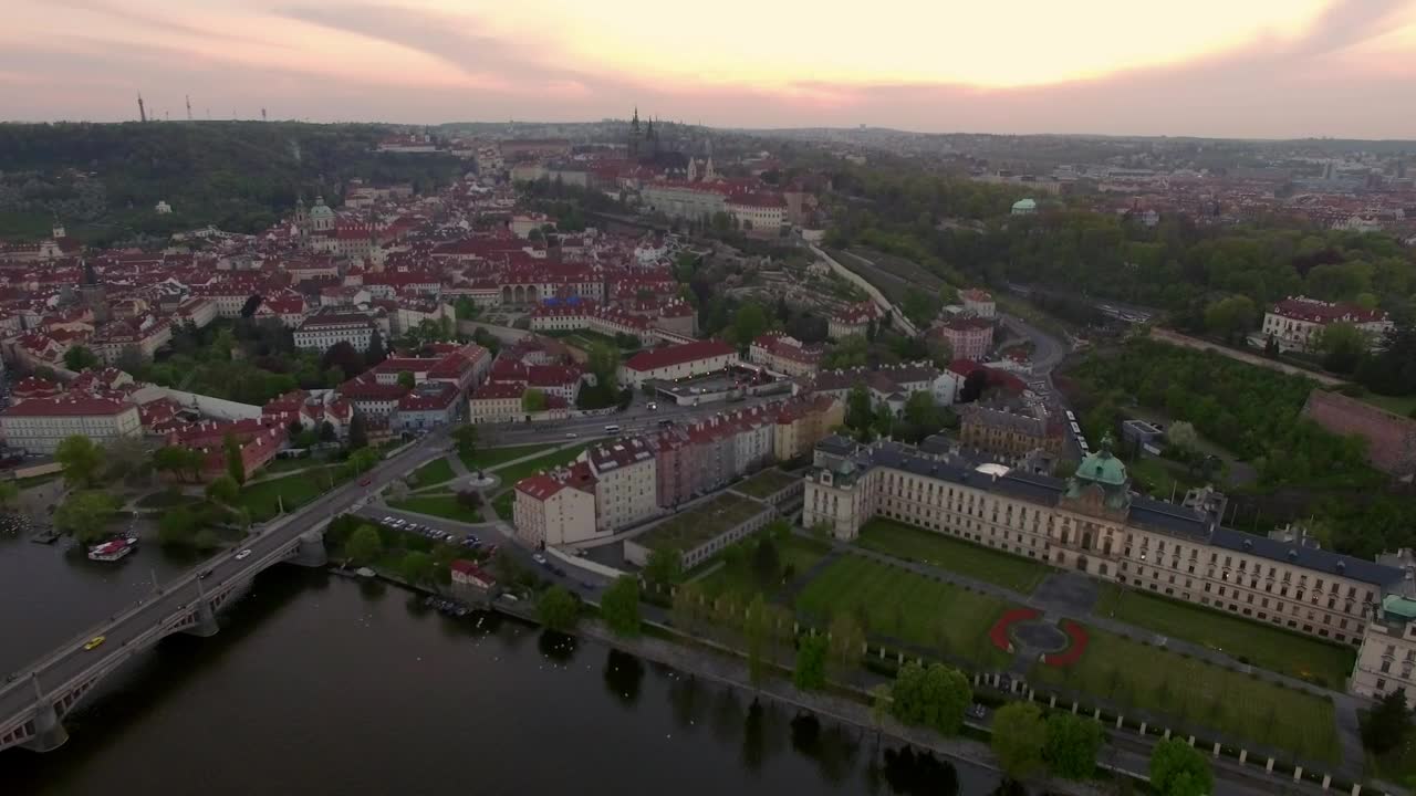Stock Video Looking Out Across Prague Animated Wallpaper - Free Download