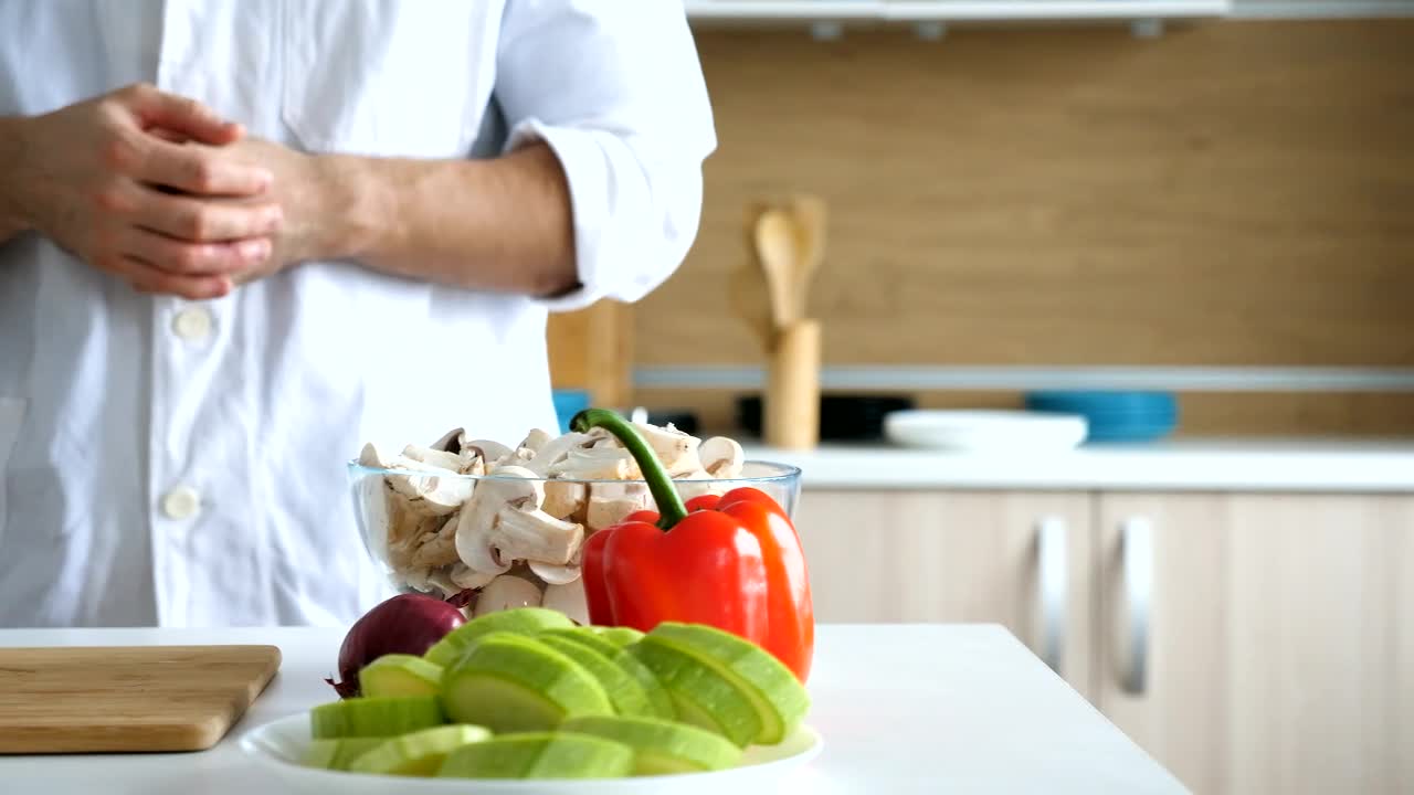 Video Stock Chef With Fresh Ingredients Live Wallpaper For PC - Free Download