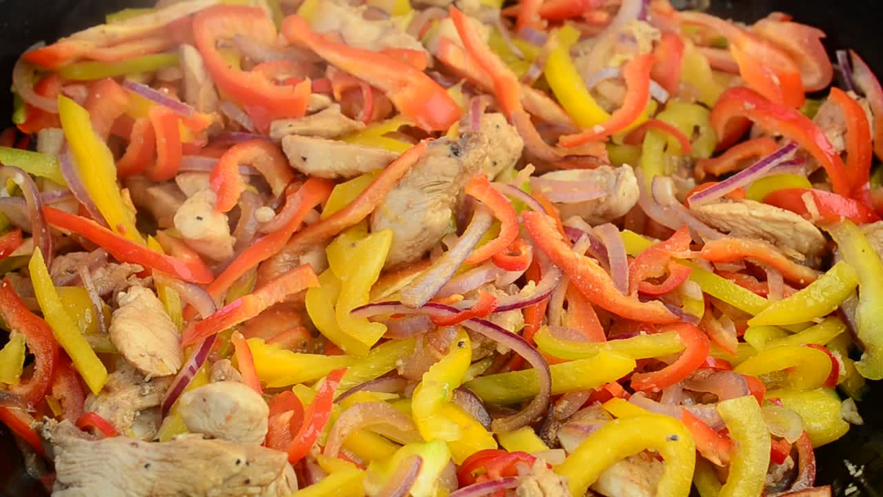 Stock Video Cooking Chicken And Peppers Live Wallpaper For PC - Free Download