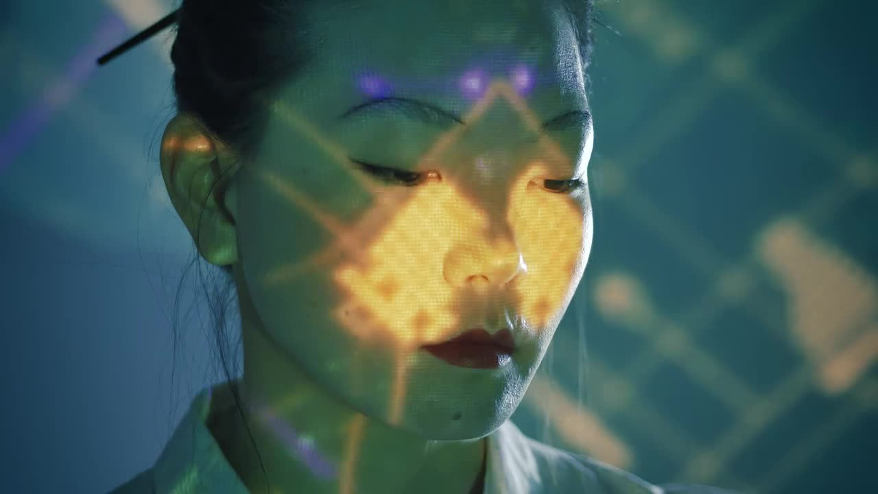 Stock Video Female Cyborg Facing Down Live Wallpaper For PC - Free Download