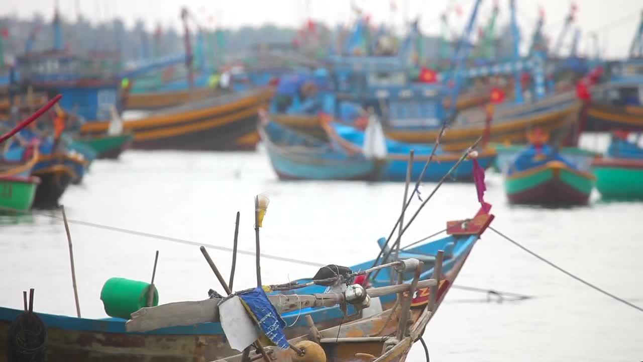 Stock Video Parked Fisher Boats Moving With The Tide Live Wallpaper - Free Download