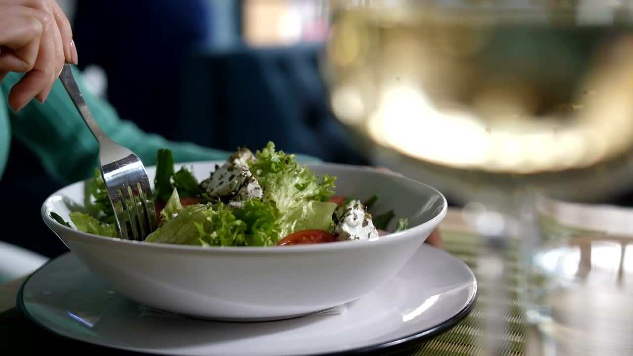 Free Stock Video Salad With Cheese Dressing Live Wallpaper - Free Download