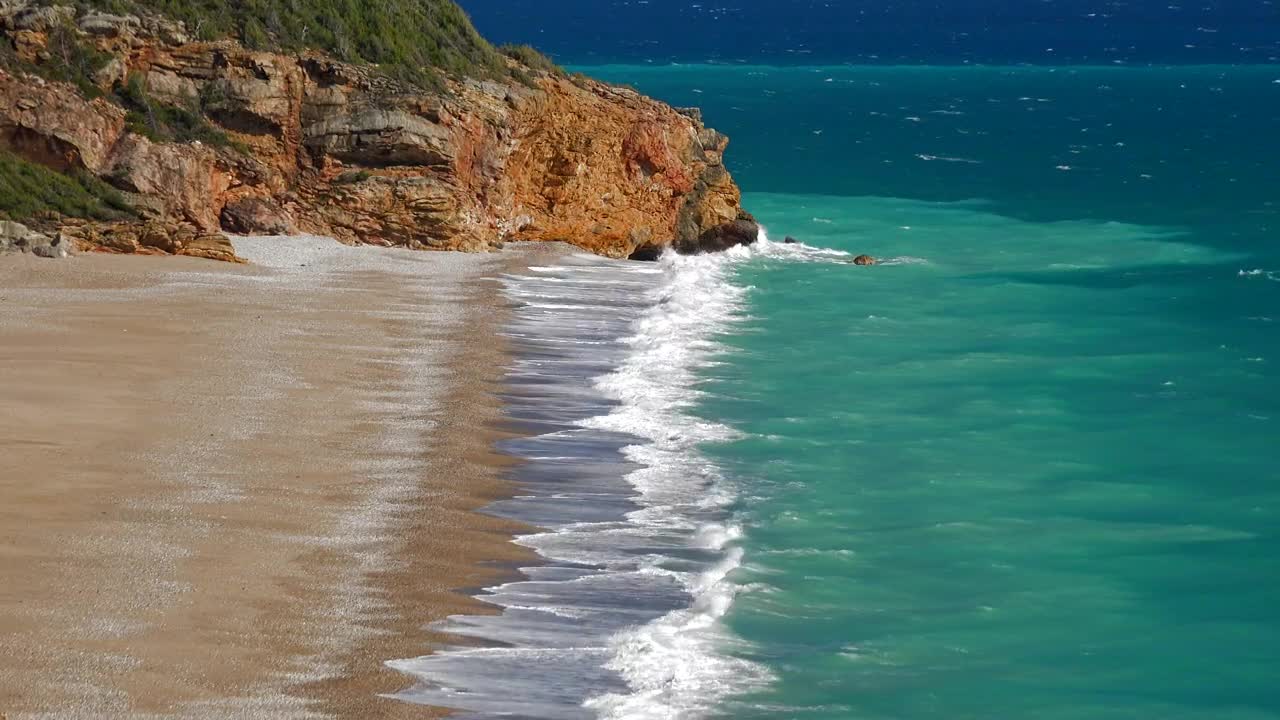 Stock Video Beautiful Deserted Beach And A Turquoise Ocean Live Wallpaper For PC - Free Download