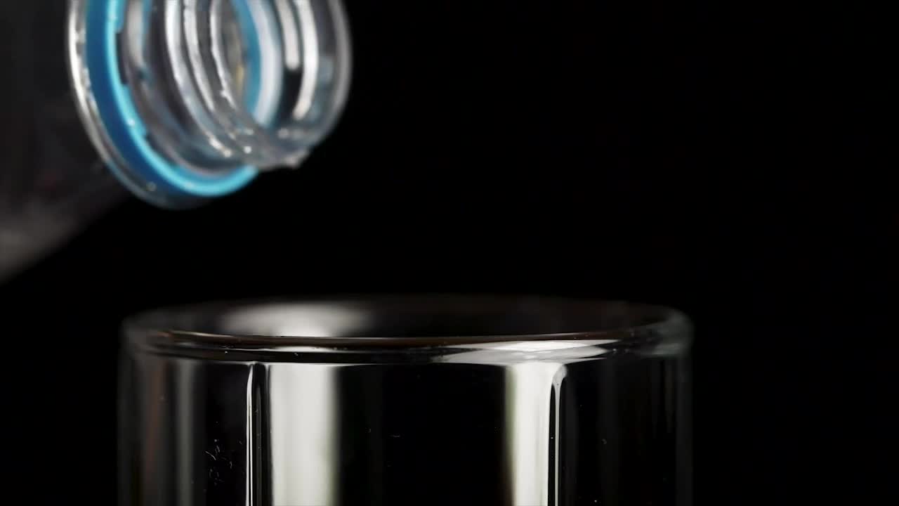 Video Stock Pouring Water From A Plastic Bottle Live Wallpaper Free - Free Download