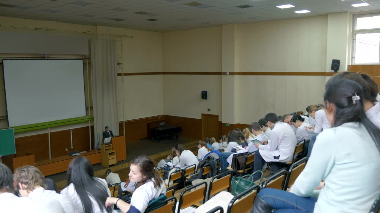 Stock Video Medical Students Listening To A Professo Animated Wallpaper - Free Download