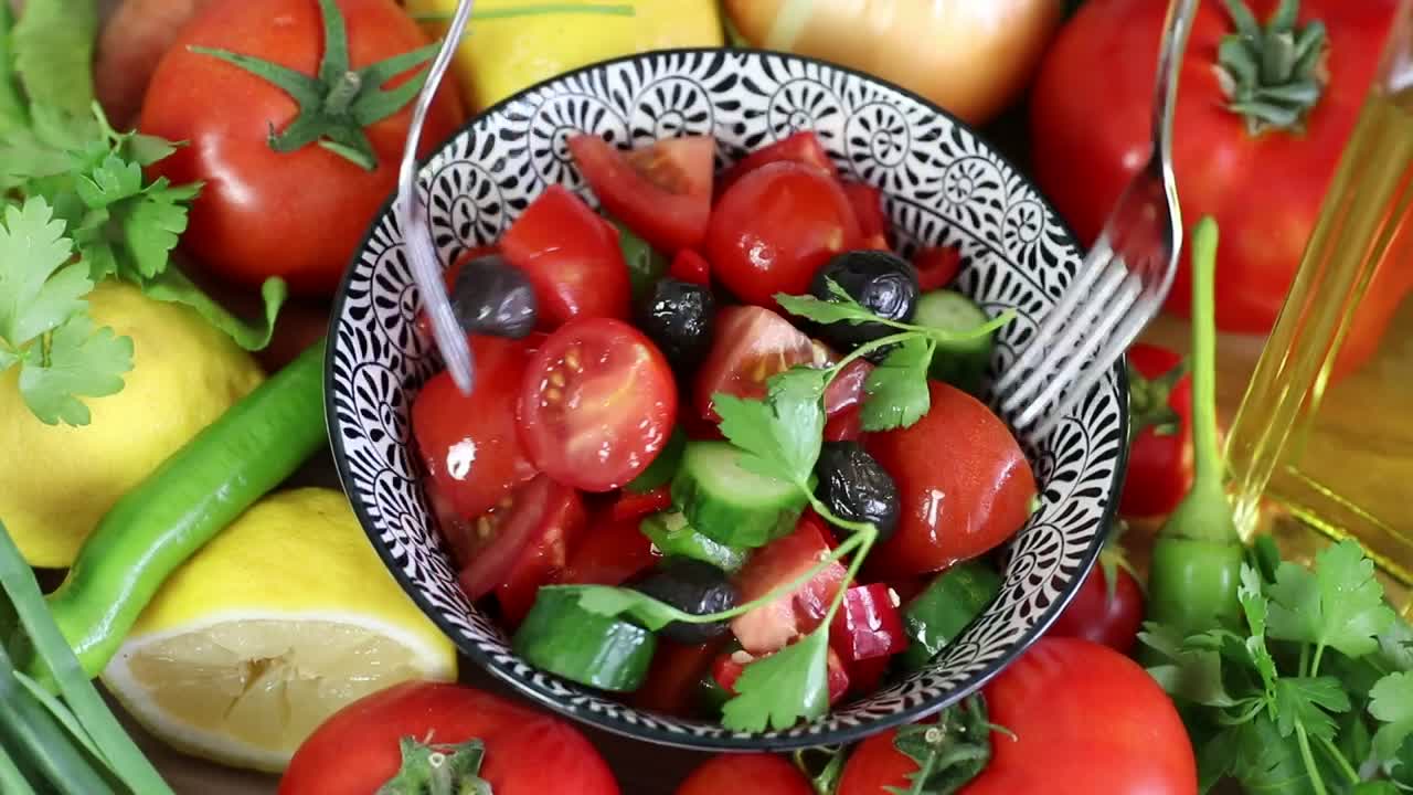 Video Stock Chef Making A Vegetable Salad Live Wallpaper For PC - Free Download