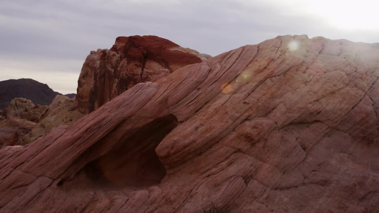 Free Stock Video Rock Formations In A Red Desert Live Wallpaper - Free Download