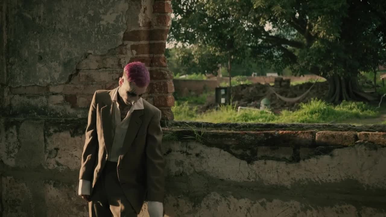 Free Video Stock tattooed clown at a ruined site Live Wallpaper - Free Download