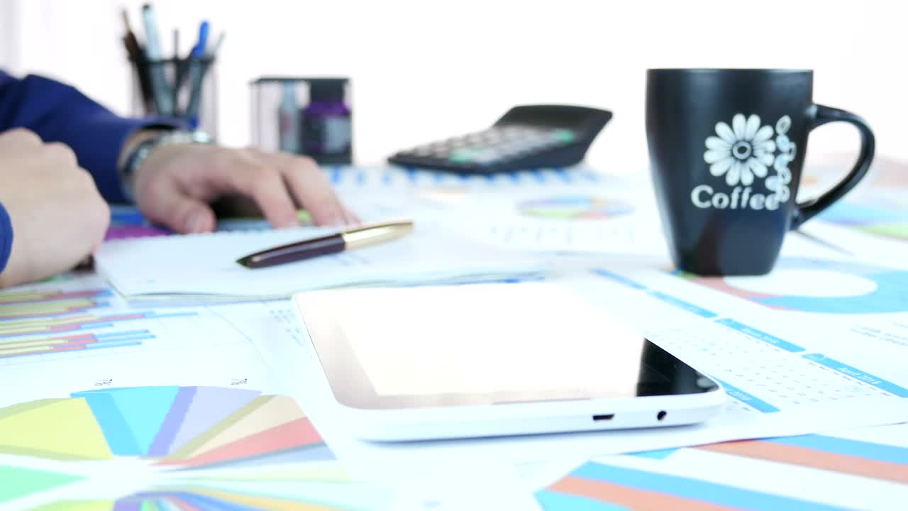Stock Video Person Doing Accounts With A Tablet Live Wallpaper - Free Download