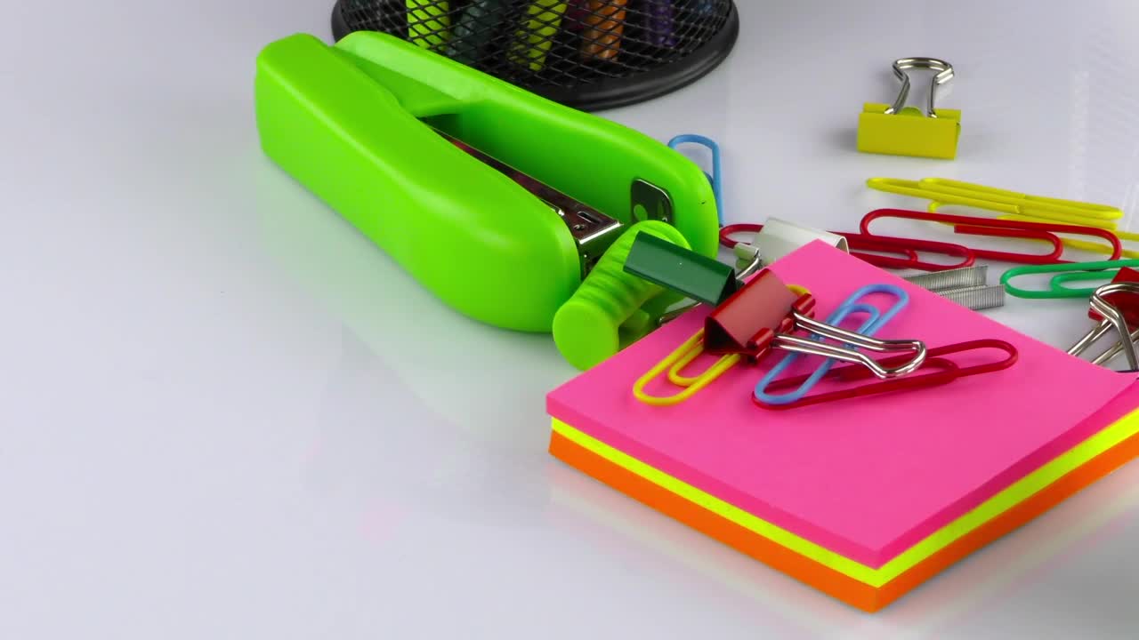 Stock Video Office Items Live Wallpaper - Free Download