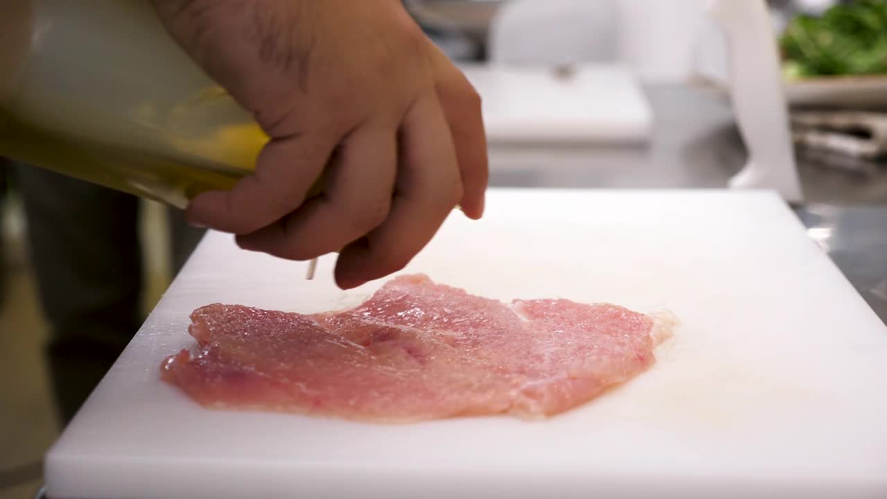 Video Stock Pouring Oil Over A Flat Chicken Steak Live Wallpaper Free - Free Download