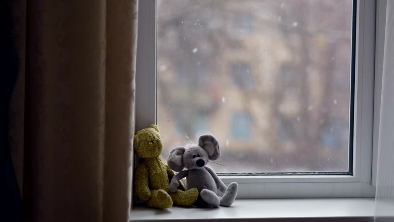 Stock Video Little Toys In The Window In Winter Animated Wallpaper - Free Download