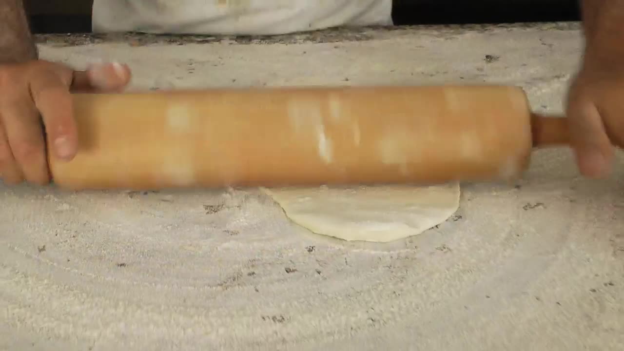 Video Stock Pizza Maker Preparing Dough Live Wallpaper Free - Free Download