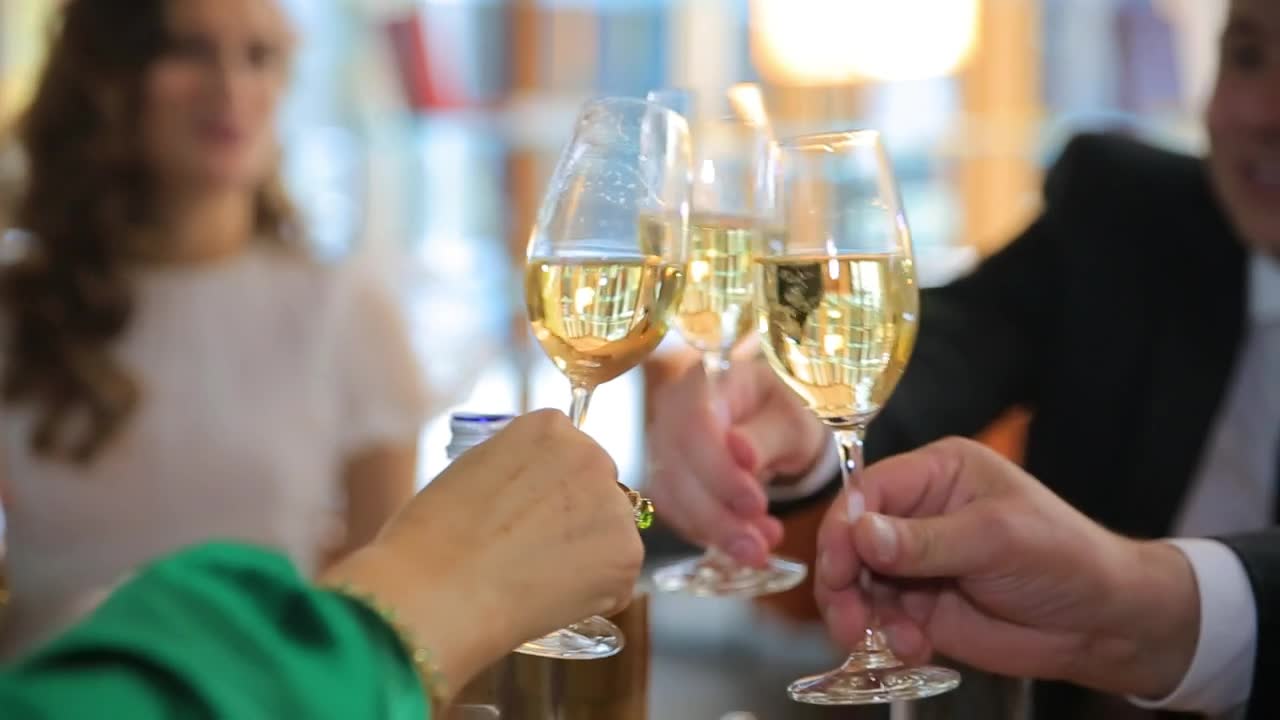 Free Video Stock toasting with wine Live Wallpaper - Free Download