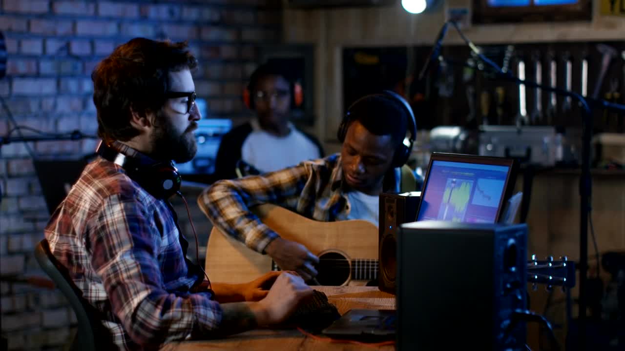 Video Stock Recording Drums And Guitar In The Studio Live Wallpaper Free - Free Download