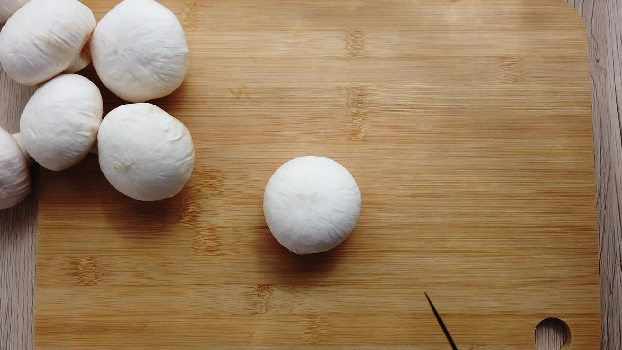 Stock Video Cutting Up Mushrooms For Dinner Live Wallpaper For PC - Free Download